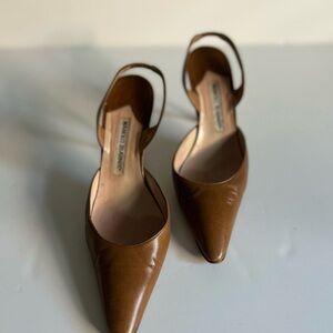 Manolo Blahnik Brown Leather Slingback Pointed Toe Heels – Size 38.5 (US 8)